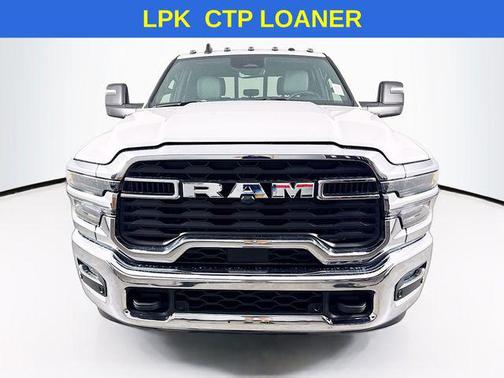 2025 RAM 2500 Tradesman Crew Cab 4x4 6'4' Box
