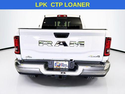 2025 RAM 2500 Tradesman Crew Cab 4x4 6'4' Box