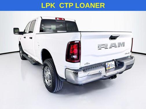 2025 RAM 2500 Tradesman Crew Cab 4x4 6'4' Box