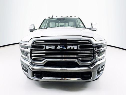 2025 RAM 2500 Laramie Crew Cab 4x4 6'4' Box