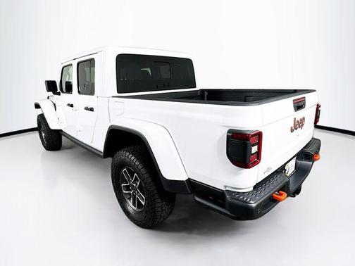 2025 Jeep Gladiator Mojave X