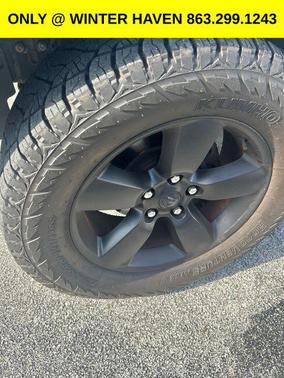Bright White Clearcoat 2019 RAM 1500 SLT