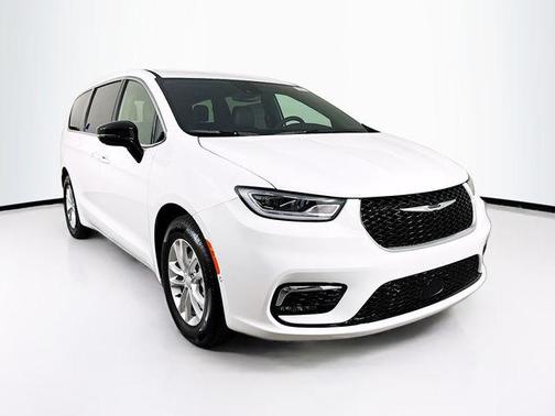 2026 Chrysler Pacifica L