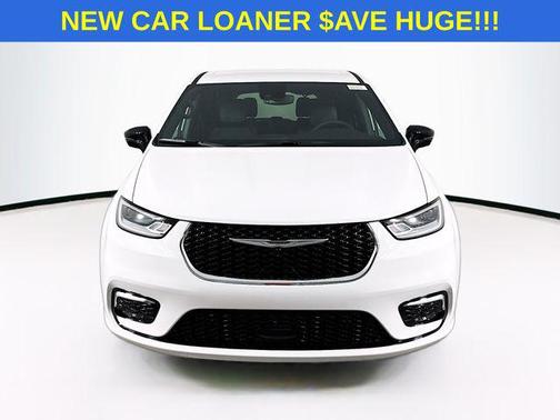 2026 Chrysler Pacifica L