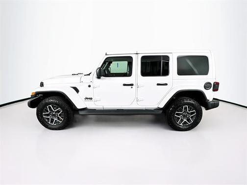2025 Jeep Wrangler 4-Door Sahara 4x4