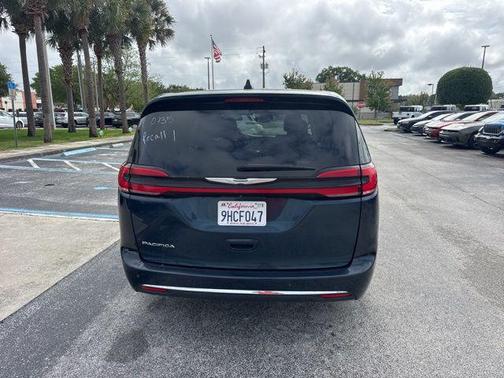 Blue Pearl 2023 Chrysler Pacifica Touring L