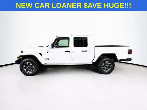 Bright White Clearcoat 2026 Jeep Gladiator Sahara 4x4