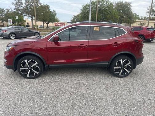 2022 Nissan Rogue Sport SL