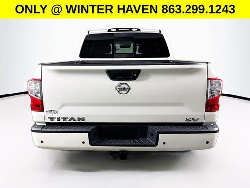 2021 Nissan Titan SV