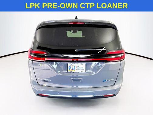 2025 Chrysler Pacifica Hybrid Select