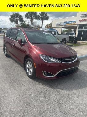 2018 Chrysler Pacifica Hybrid Touring Plus