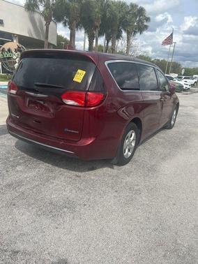 2018 Chrysler Pacifica Hybrid Touring Plus