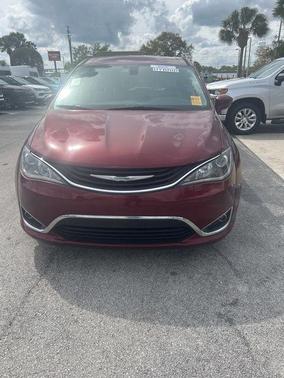 2018 Chrysler Pacifica Hybrid Touring Plus