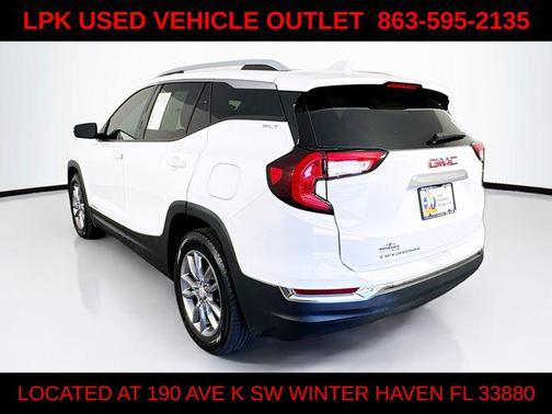 2023 GMC Terrain SLT