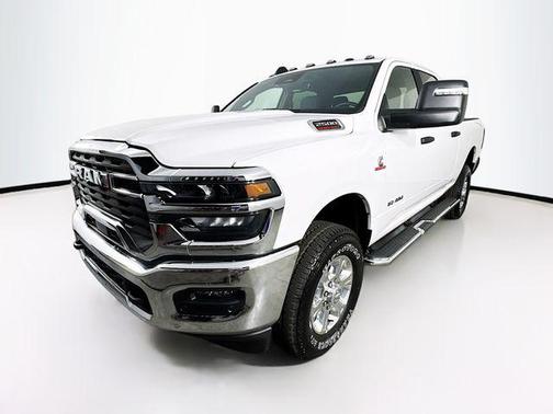 2025 RAM 2500 Big Horn Crew Cab 4x4 6'4' Box