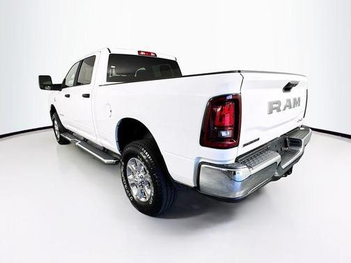 2025 RAM 2500 Big Horn Crew Cab 4x4 6'4' Box