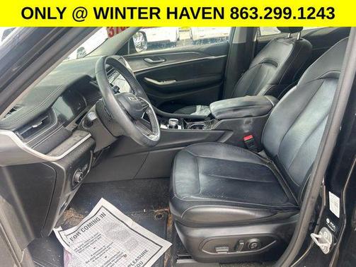 Diamond Black Crystal Pearlcoat 2023 Jeep Grand Cherokee Limited