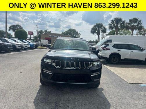 Diamond Black Crystal Pearlcoat 2023 Jeep Grand Cherokee Limited