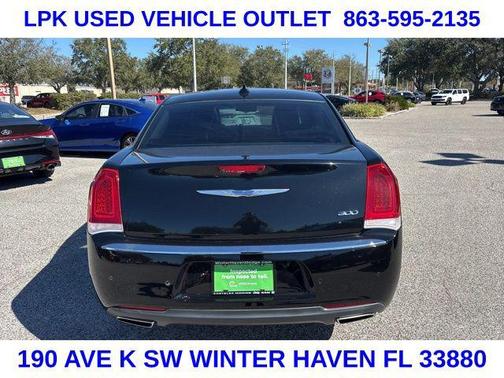 2018 Chrysler 300 Limited