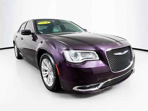 2021 Chrysler 300 Touring