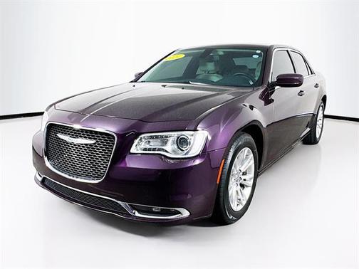 2021 Chrysler 300 Touring