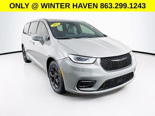 2022 Chrysler Pacifica Hybrid Touring L