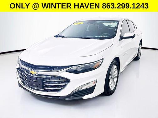 Summit White 2024 Chevrolet Malibu FWD 1LT