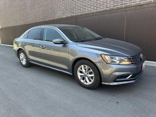 2016 Volkswagen Passat 1.8T S