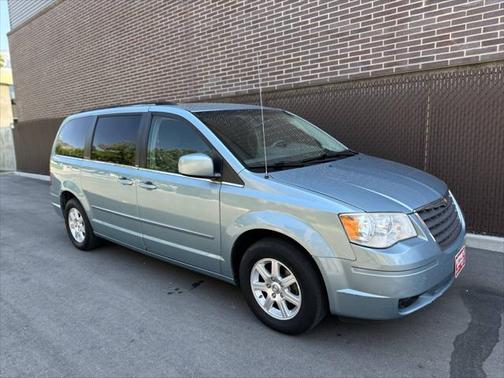 2010 Chrysler Town & Country Touring