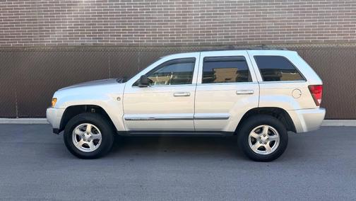 Bright Silver Metallic Clearcoat 2005 Jeep Grand Cherokee Limited