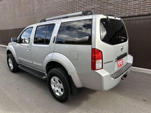 2007 Nissan Pathfinder SE