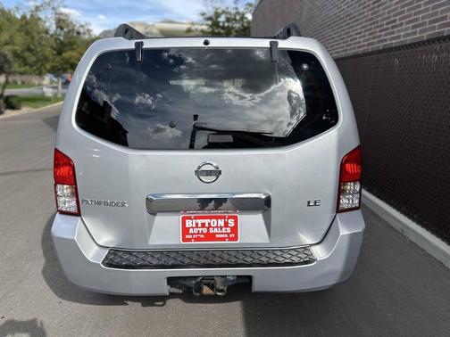 2007 Nissan Pathfinder SE
