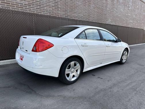 2010 Pontiac G6 Base