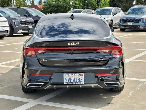 Ebony Black 2022 Kia K5 GT-Line