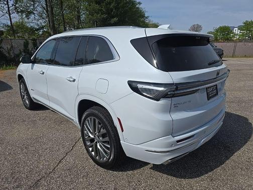 White Tri-Coat 2026 Buick Enclave Avenir