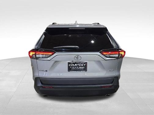 Silver Sky Metallic 2021 Toyota RAV4 XLE
