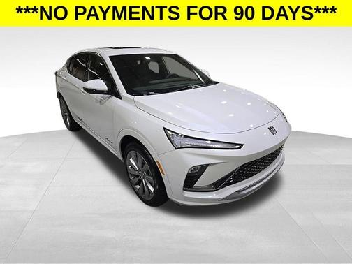 White Frost Tri-Coat 2026 Buick Envista Avenir