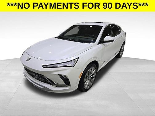White Frost Tri-Coat 2026 Buick Envista Avenir