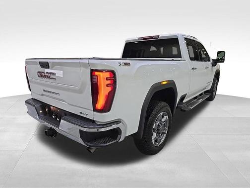 Summit White 2025 GMC Sierra 2500 SLT
