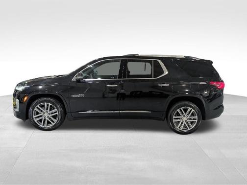 Mosaic Black Metallic 2023 Chevrolet Traverse High Country