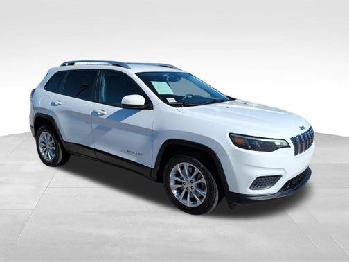 White 2020 Jeep Cherokee Latitude