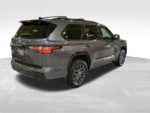 2023 Toyota Sequoia Platinum