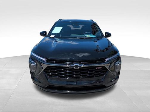 Mosaic Black Metallic 2025 Chevrolet Trax 2RS