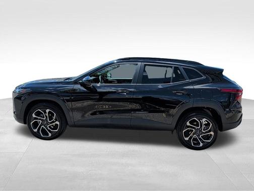 Mosaic Black Metallic 2025 Chevrolet Trax 2RS