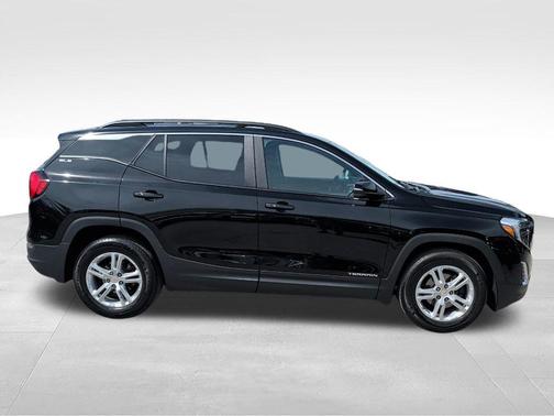 Ebony Twilight Metallic 2021 GMC Terrain SLE