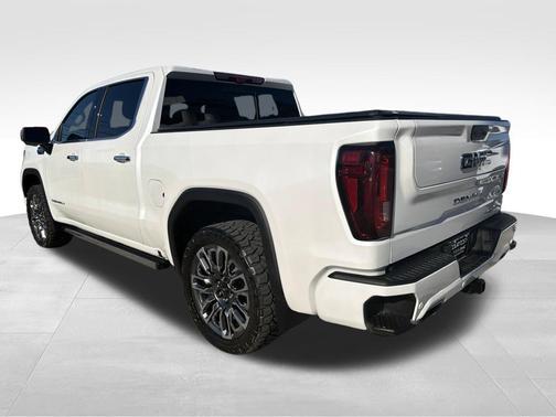 White Frost Tri-Coat 2024 GMC Sierra 1500 Denali Ultimate