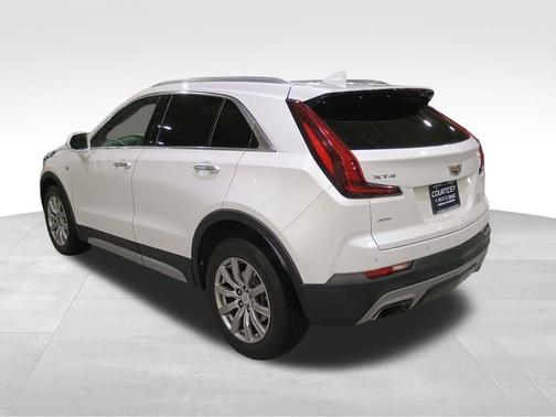 2020 Cadillac XT4 Premium Luxury