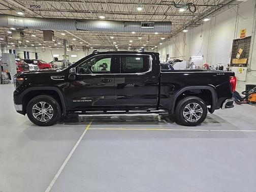 Onyx Black 2026 GMC Sierra 1500 SLE