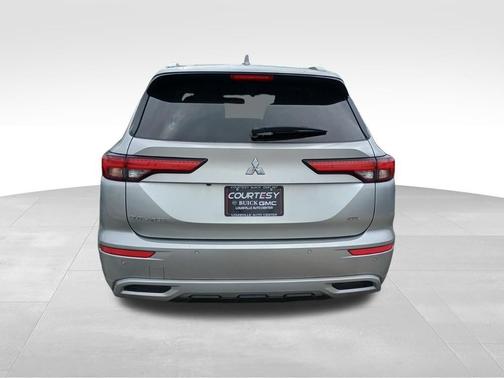 2022 Mitsubishi Outlander SEL