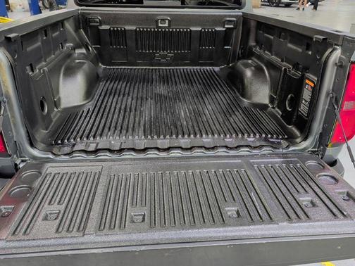 Satin Steel Metallic 2022 Chevrolet Colorado LT